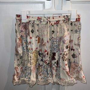 Multi pattern flowery mini skirt no tag… Vntg? Size small - medium elastic waist